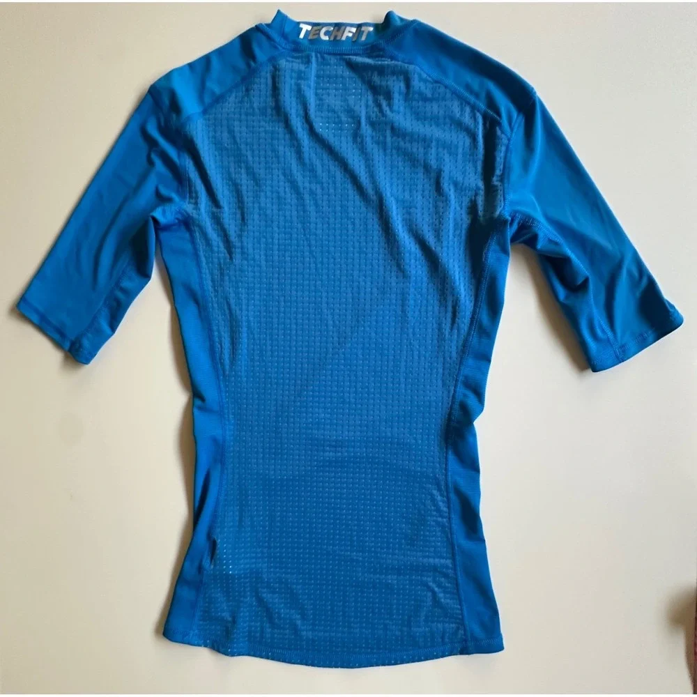 Adidas Techfit Climachill Compression Shirt Blue Mens Medium AJ5707 Training Tee